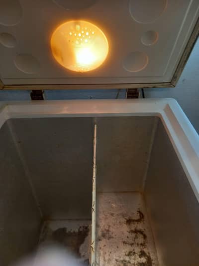 Hi I'm saling my haier freezer and refrigerator both in one