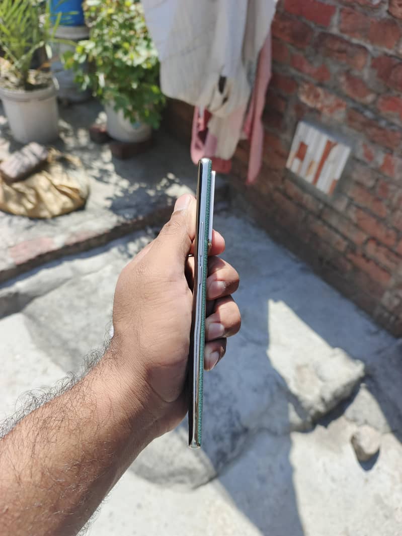 infinix note 40 pro 3