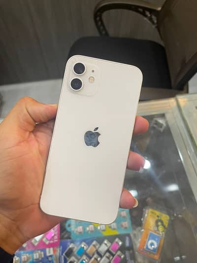Apple iPhone 12
