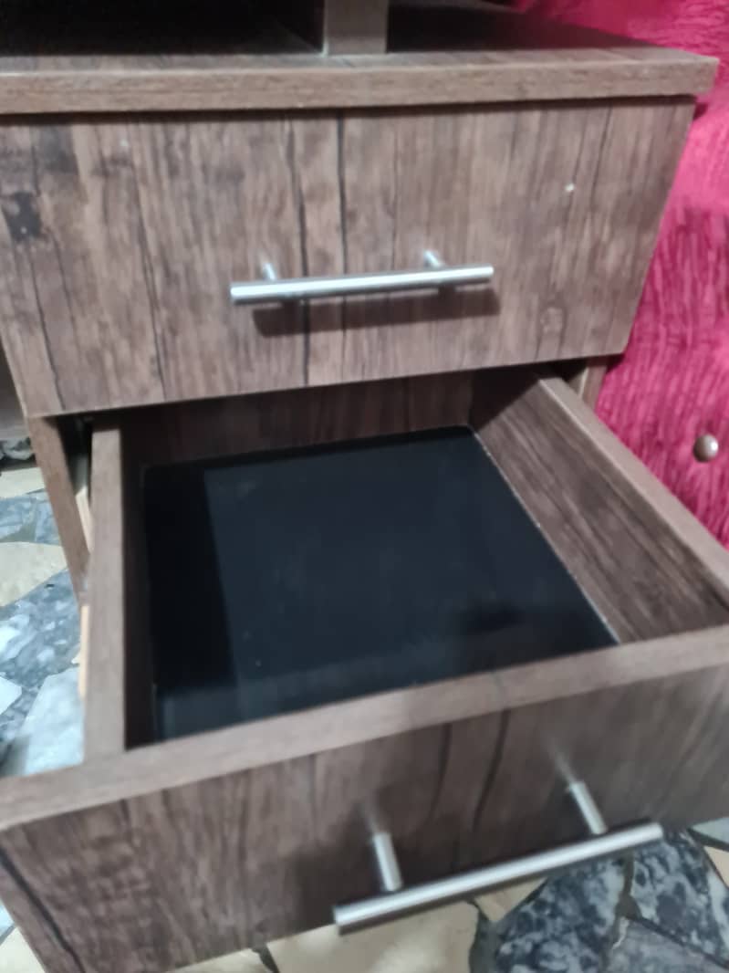Office Table/CEO Table 5