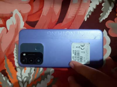Tecno spark 8c