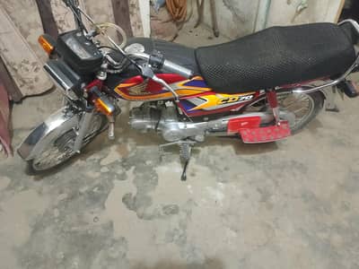 14000 running hoi single hand use 10/10 condition 145000 finl document