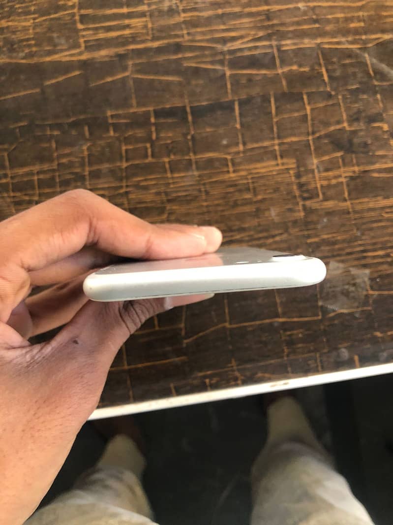 iPhone 7 2