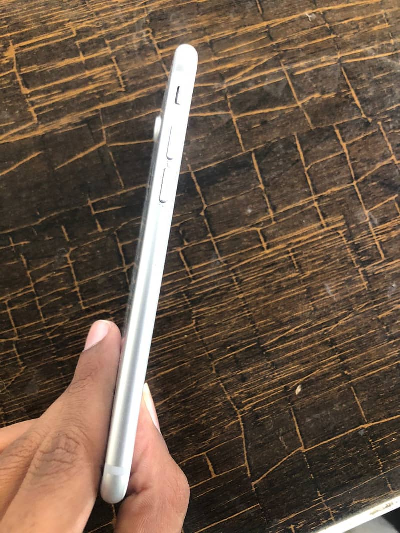 iPhone 7 6