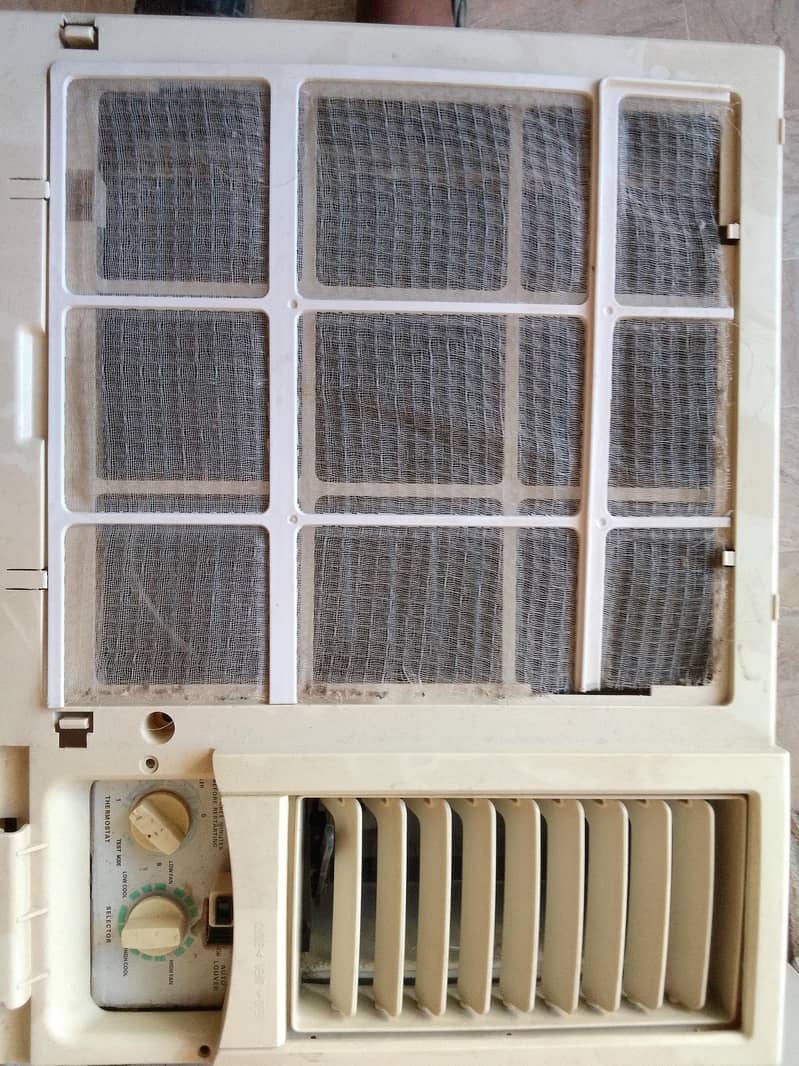 Window A/C 0.75 Ton 1