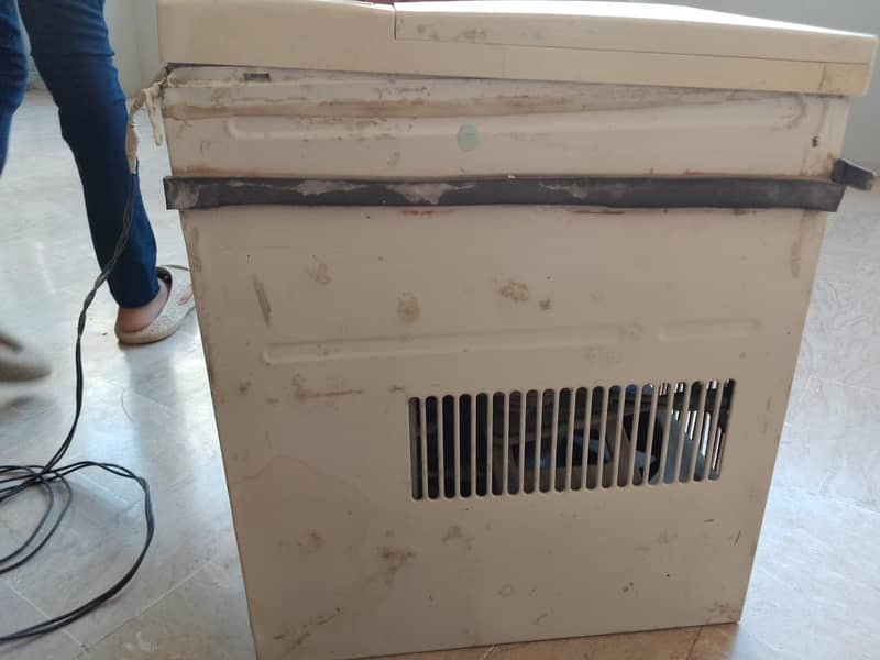 Window A/C 0.75 Ton 2