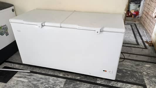 D freezer For Sale condition like new
