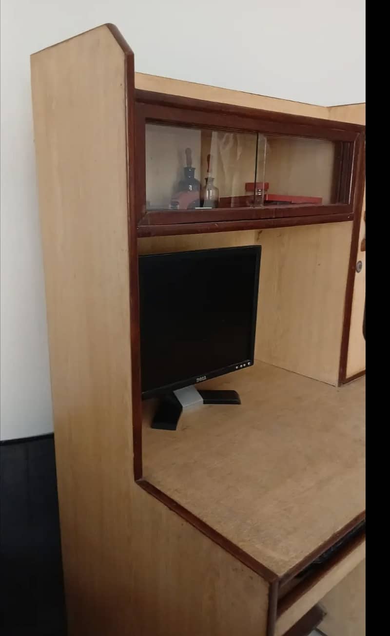 Computer Table / Study Table 3