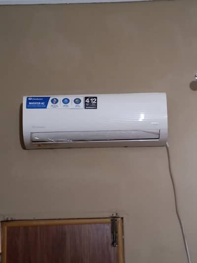 1 ton Dawlance ac inverter with outdoor