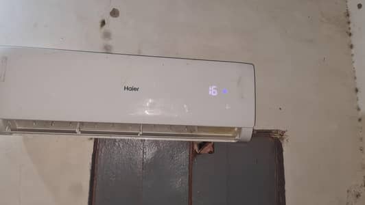 ac 1 ton for sale orignal gass plat or remort  running condition  main