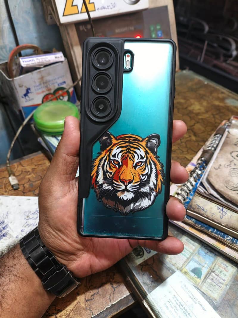 Tecno camon 40 pro 1