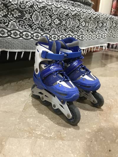 SKATING SHOES FOR SELL