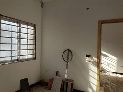 HOUSE FOR SALE BRAND NEW TRIPLE STOREY