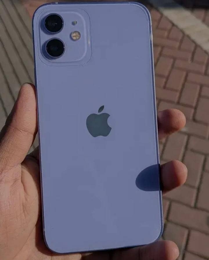 iPhone 12 0
