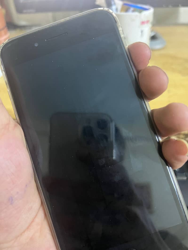 Apple iPhone 7 Plus 5
