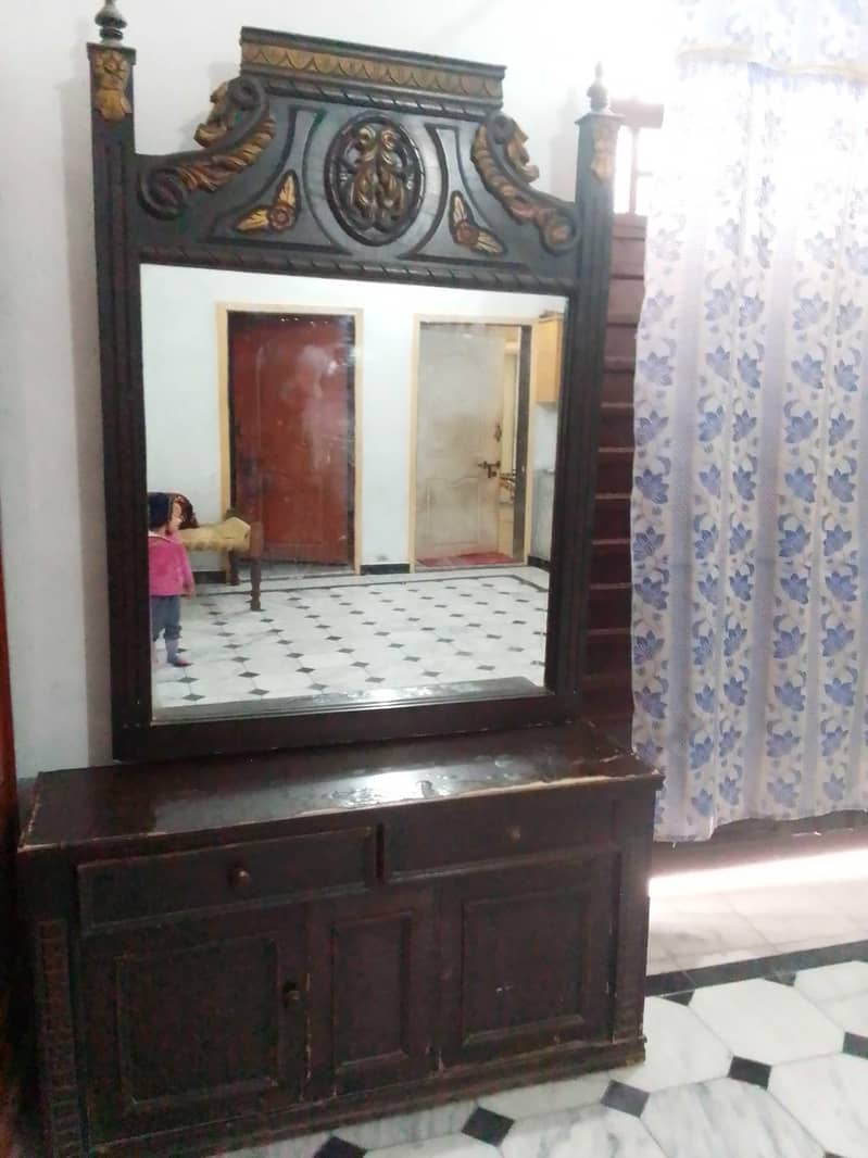 dressing table 3