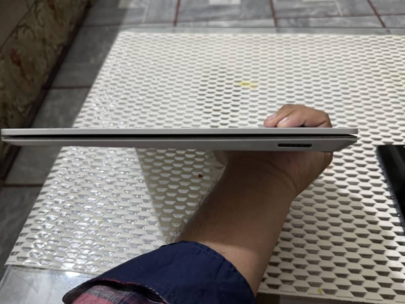 Microsoft surface laptop 2 2