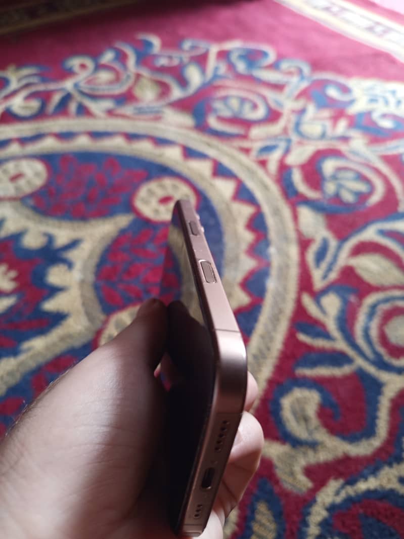 iPhone 16 PRO 0