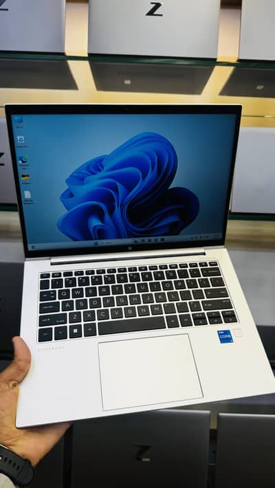 HP EliteBook 840 G10 (Core i5 13th Gen | 16GB DDR5 RAM | 512GB SSD)