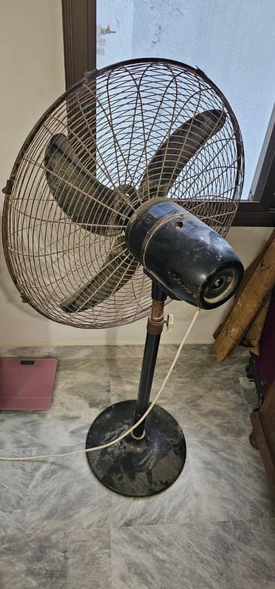 selling used padestal fan
