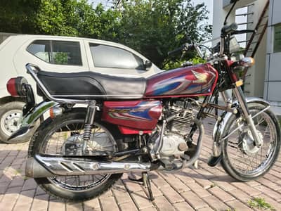 Honda CG 125 - Red 2023