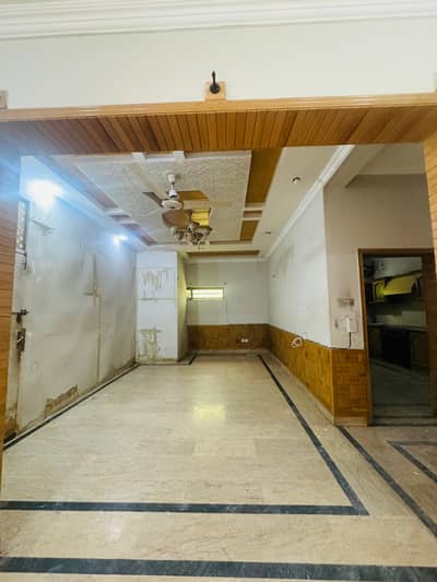 3BeD unfurnished ground portion available monthly for rent in ISLAMABAD E11 2