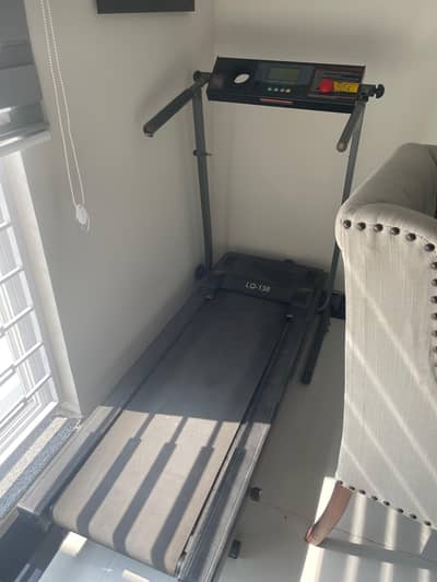Foldable Branded portable Treadmill in working condition for sale