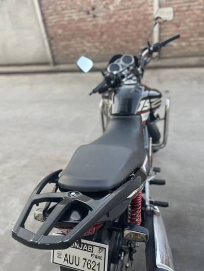 Honda CB 150F