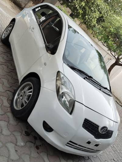Vitz 2006 model 11 import Islamabad registered, Home used Car