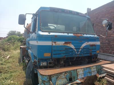 TM Machine | Concrete Mixer Truck Nissan 1987 Model For Sale