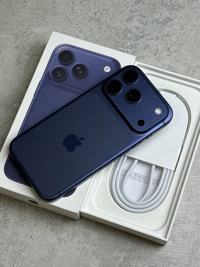iphone 17 Pro max factory unlocked lla with box cable iphone