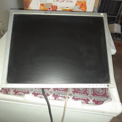 LCD TV