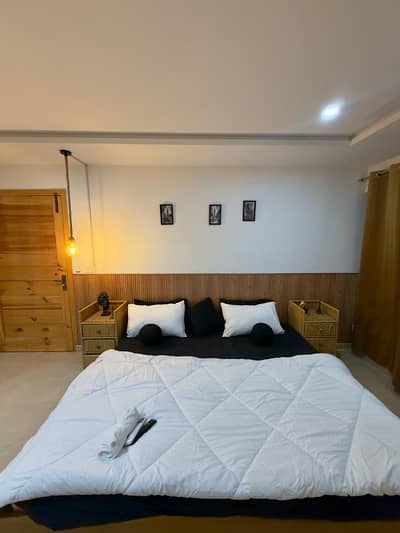 One bedroom furnished apartment dealy basis available for rent in bahria Twon Lahore