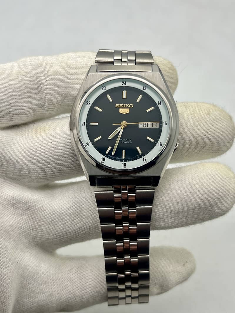 Seiko 5 4