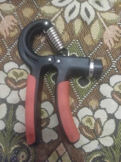 Hand gripper