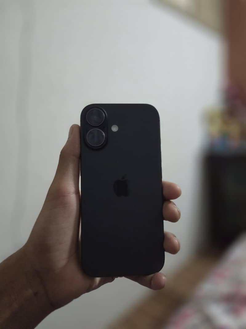 IPHONE 17 1