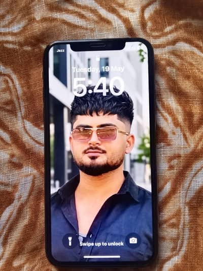 256 Battry change health 100 Face ID off back crack go gae change krty