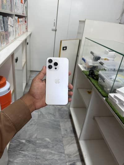 I phone 15 pro max 256 gb