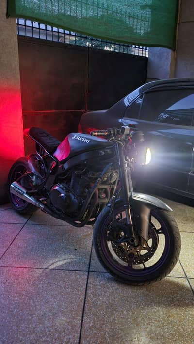 Suzuki Gs500