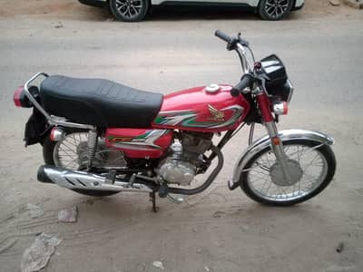 Honda 125.    model 2023 1sT OWNER