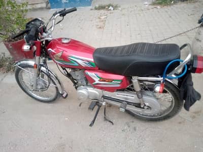 Honda 125.    model 2023 1sT OWNER