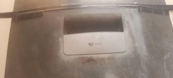 LG AUTOMATIC WASHING MACHINE