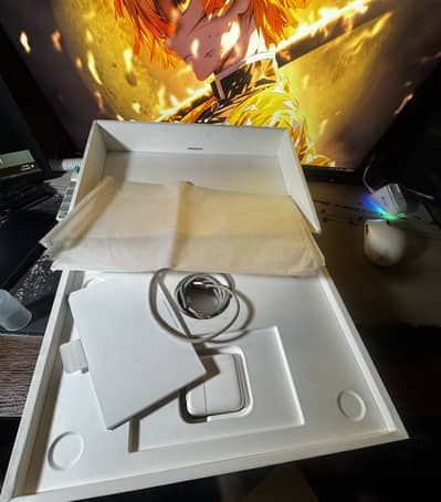 Macbook Air M2 just like new only 3 month used