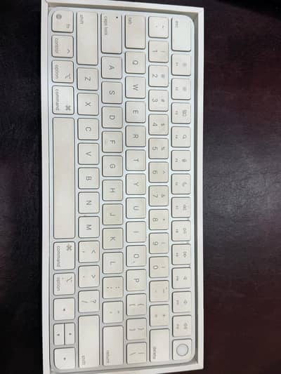 Apple Magic Keyboard with Touch ID 9/10 Used Almost New PKR 50,000