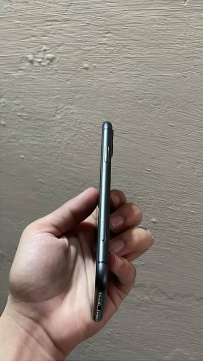 I PHONE 11 with box
