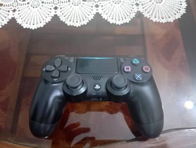 SONY PS4 CONTROLLER  WITH CHARGING AND live cable