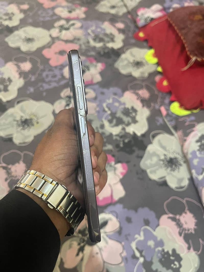 Realme C75 8