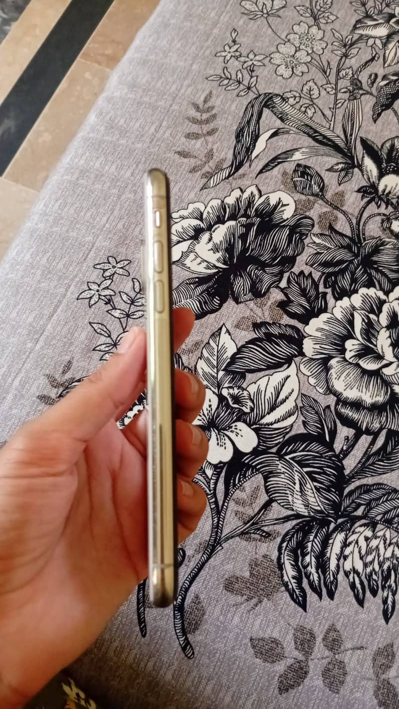 Apple iPhone X 2