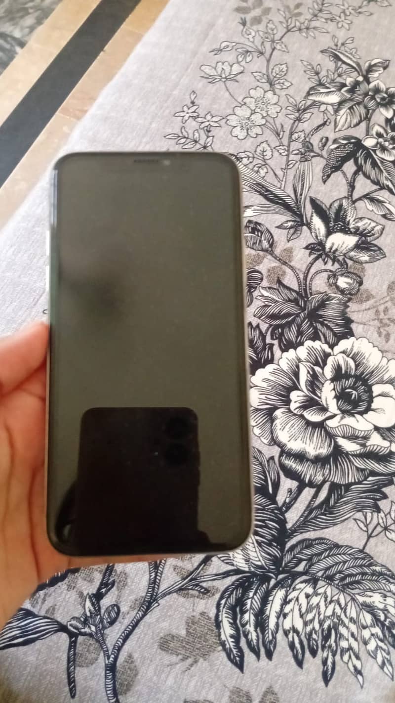 Apple iPhone X 3