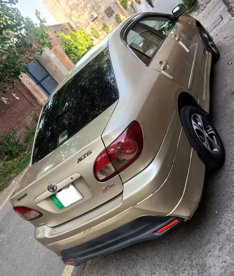 Corolla Altis 4